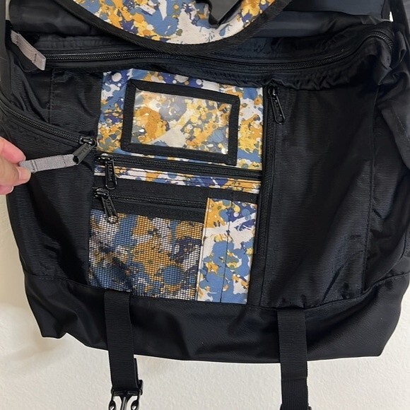 L.L. Bean Black Polyester Laptop Computer Messenger crossbody Bag paint splatter - Picture 6 of 16